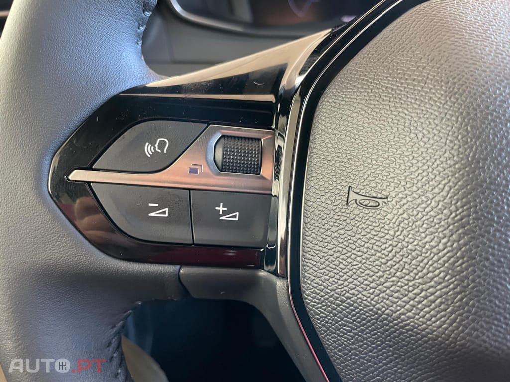 Peugeot 2008 1.2 PureTech Active Pack