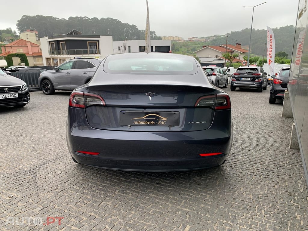 Tesla Model 3 Long-Range Dual Motor AWD
