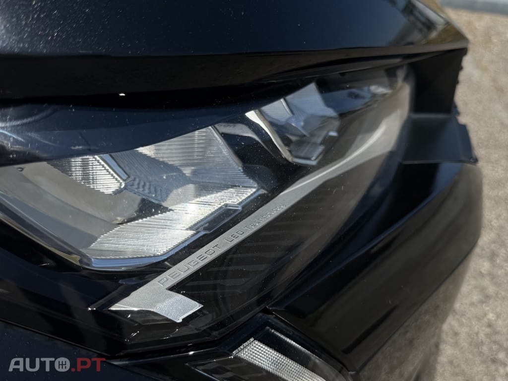 Peugeot 408 1.2 PureTech Allure Pack EAT8