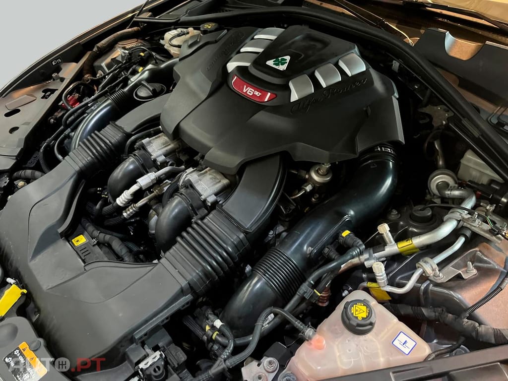 Alfa Romeo Giulia Quadrifoglio bi-turbo 510cv