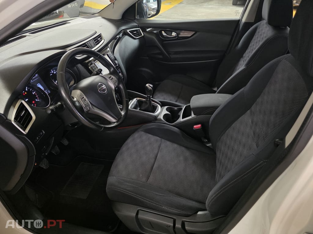 Nissan Qashqai 1.5 dCi N-Connecta