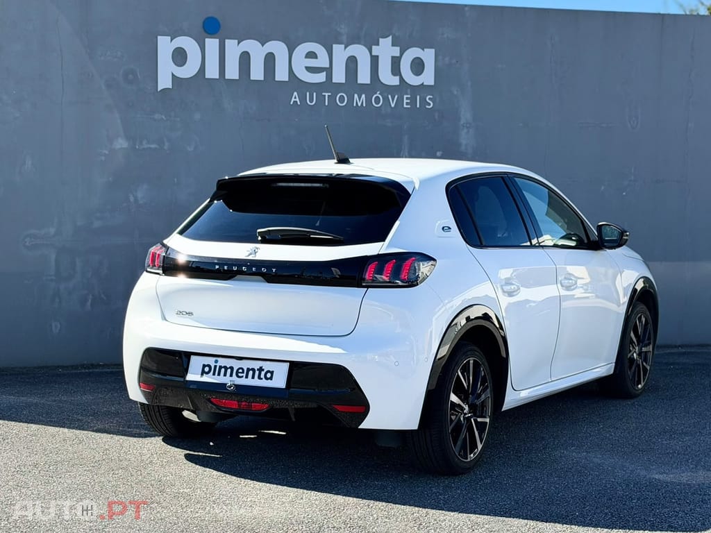 Peugeot E-208 50 kWh GT