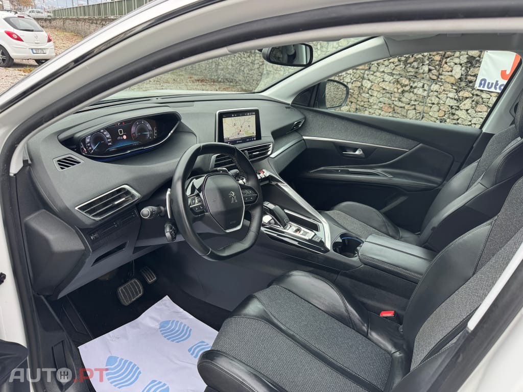 Peugeot 3008 1.6 BlueHDi Allure EAT6