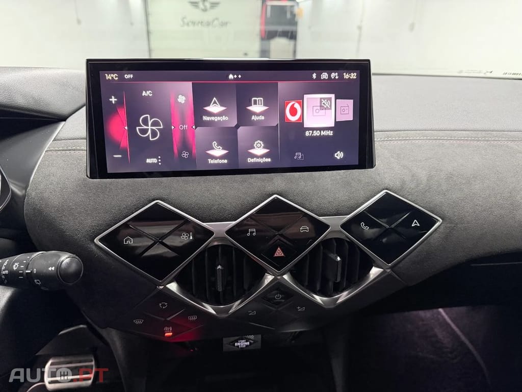 DS DS3 Crossback E-Tense Performance Line