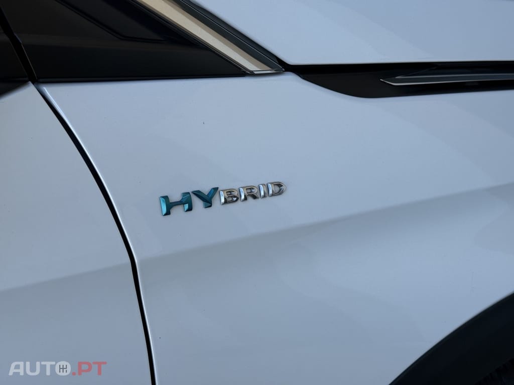 Peugeot 3008 1.6 Hybrid Allure e-EAT8