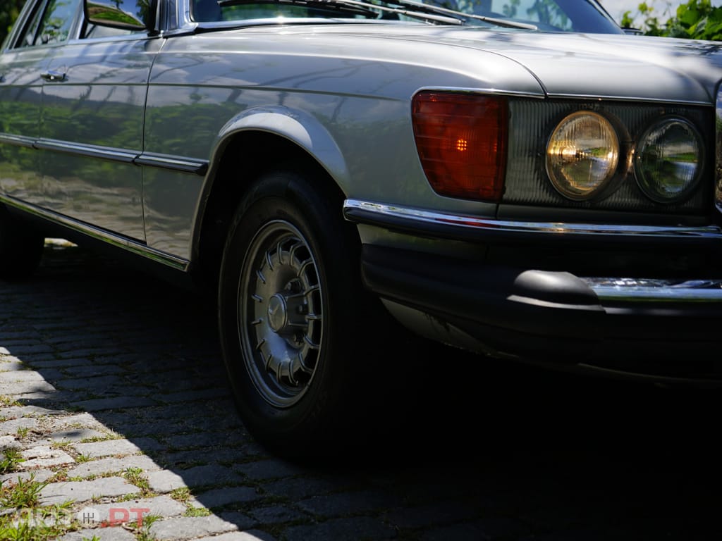 Mercedes-Benz 300 SD