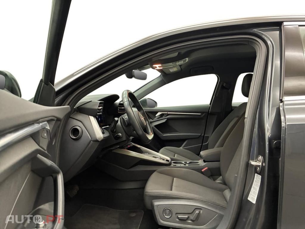 Audi A3 Sportback 40 TFSIe S Tronic Business Line