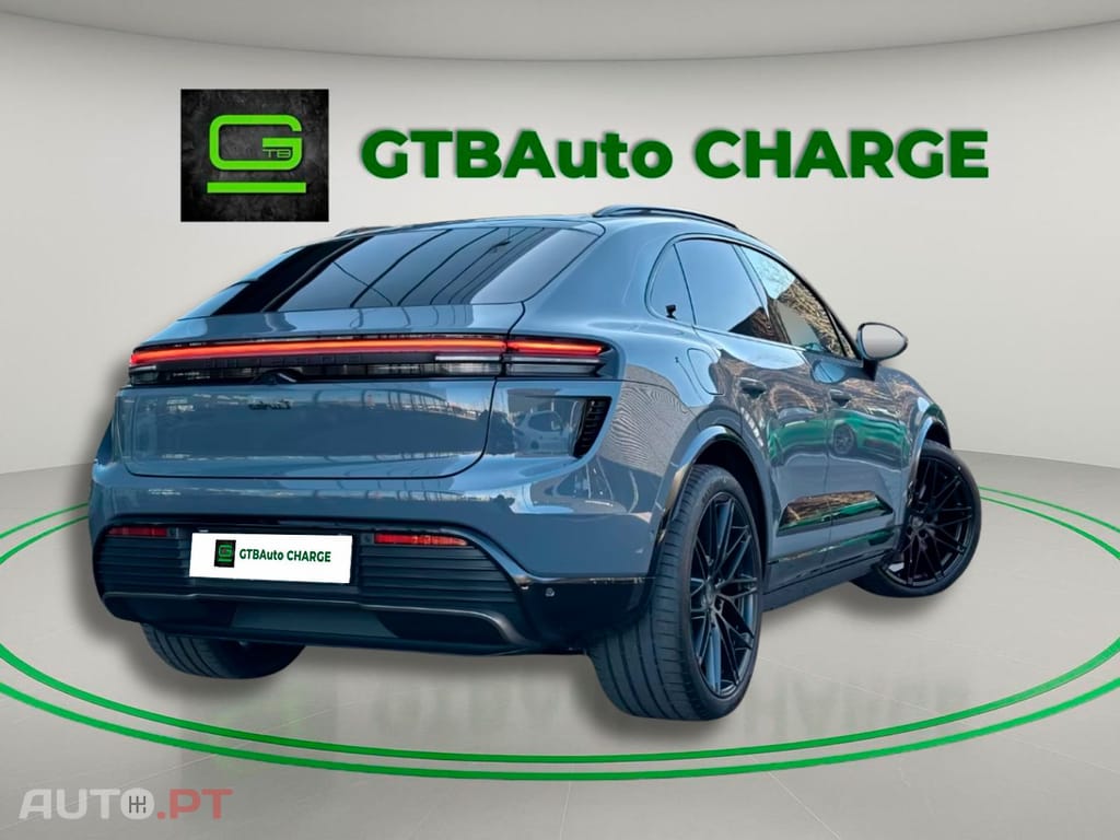 Porsche Macan I.V.A DEDUTIVEL Turbo