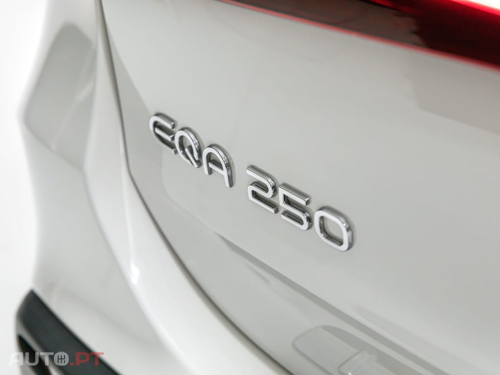 Mercedes-Benz EQA 250 AMG Line