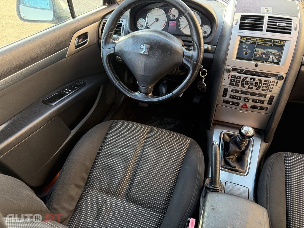 Peugeot 407 SW 2.0 HDi Navteq