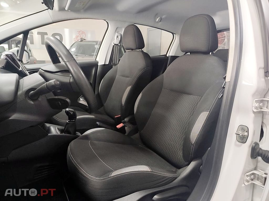 Peugeot 208 1.2 VTi Active