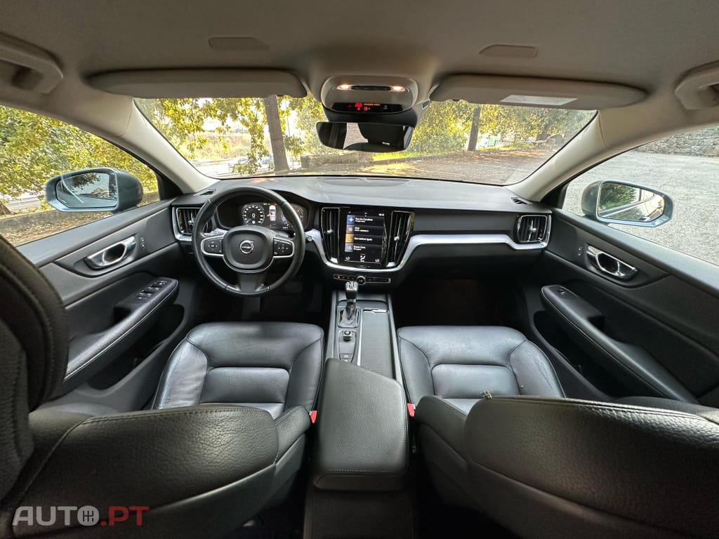 Volvo V60 2.0 D3 R-Design Geartronic