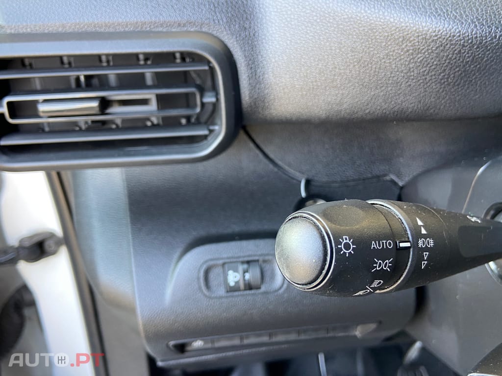 Peugeot Partner 1.6 HDI L1  100cv Carplay  Nacional Só 99 mil kms