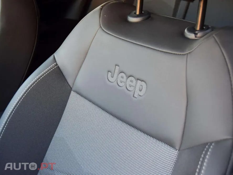 Jeep Avenger 54 kWh Summit