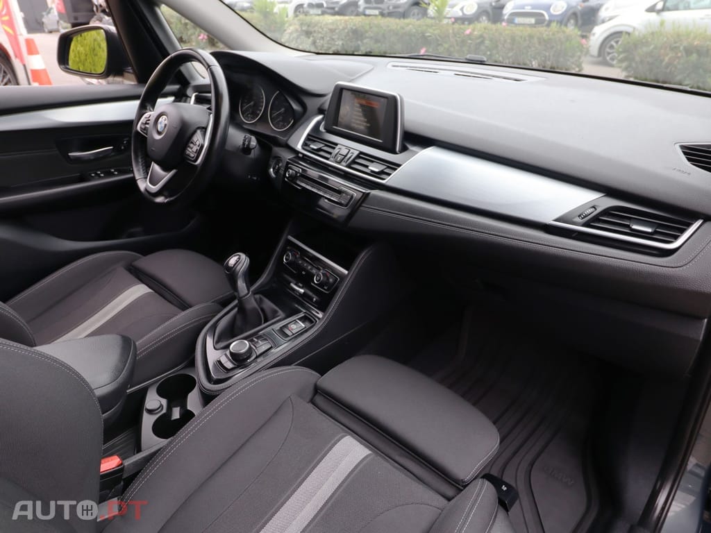 BMW 216 d Advantage