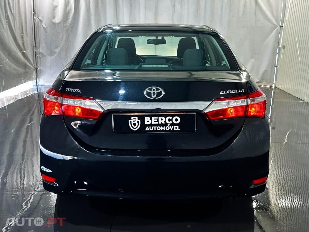 Toyota Corolla 1.4 D-4D Exclusive +Navi MM