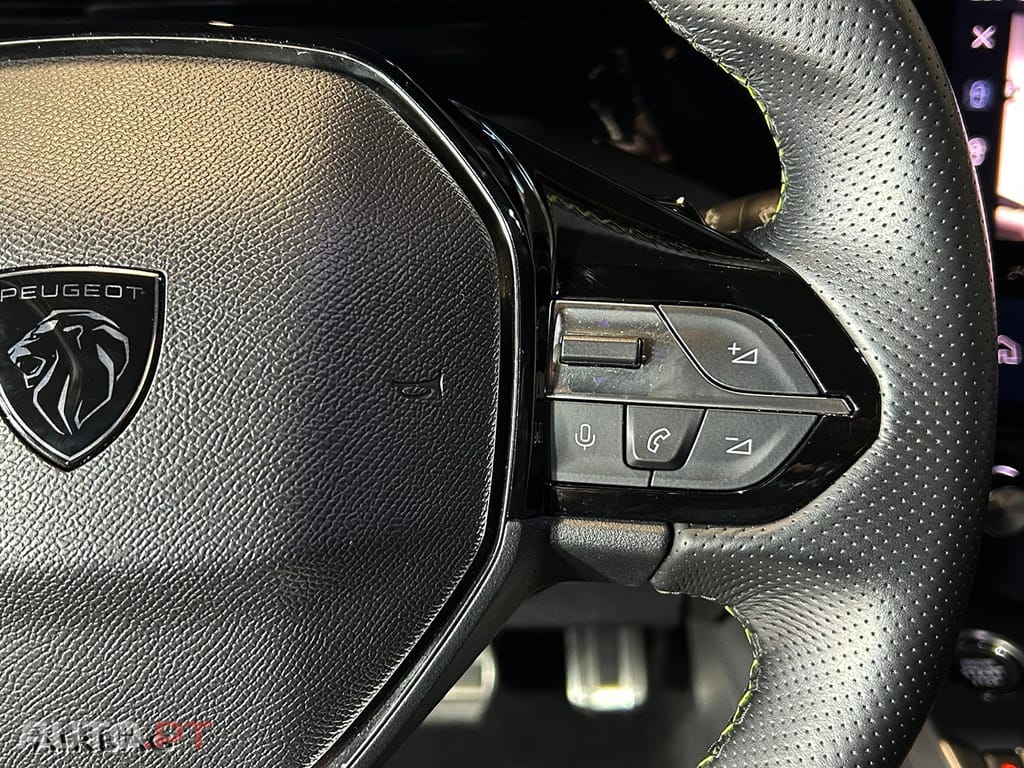 Peugeot 408 1.6 Hybrid GT e-EAT8