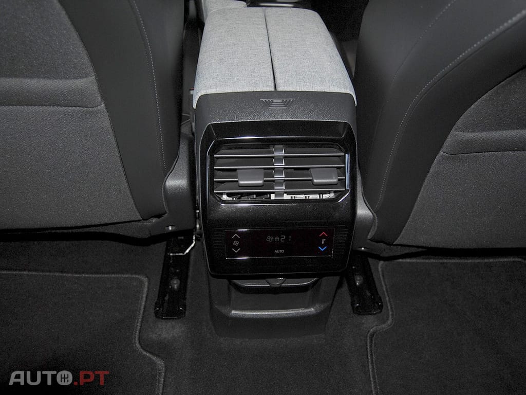 Peugeot 5008 1.2 Hybrid Allure e-DCS6