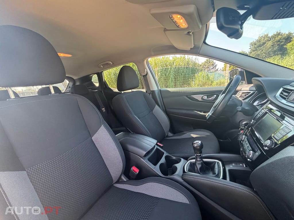 Nissan Qashqai 1.5 dCi N-Connecta