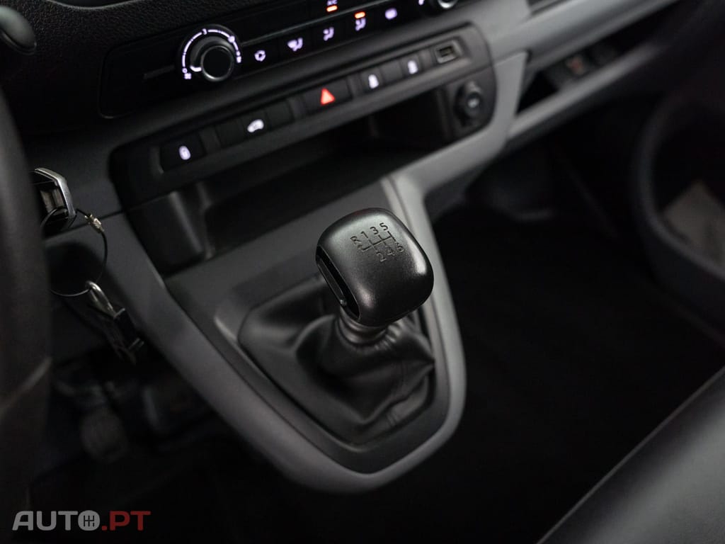 Peugeot Expert 2.0 BlueHDi L3H1 Pro Long