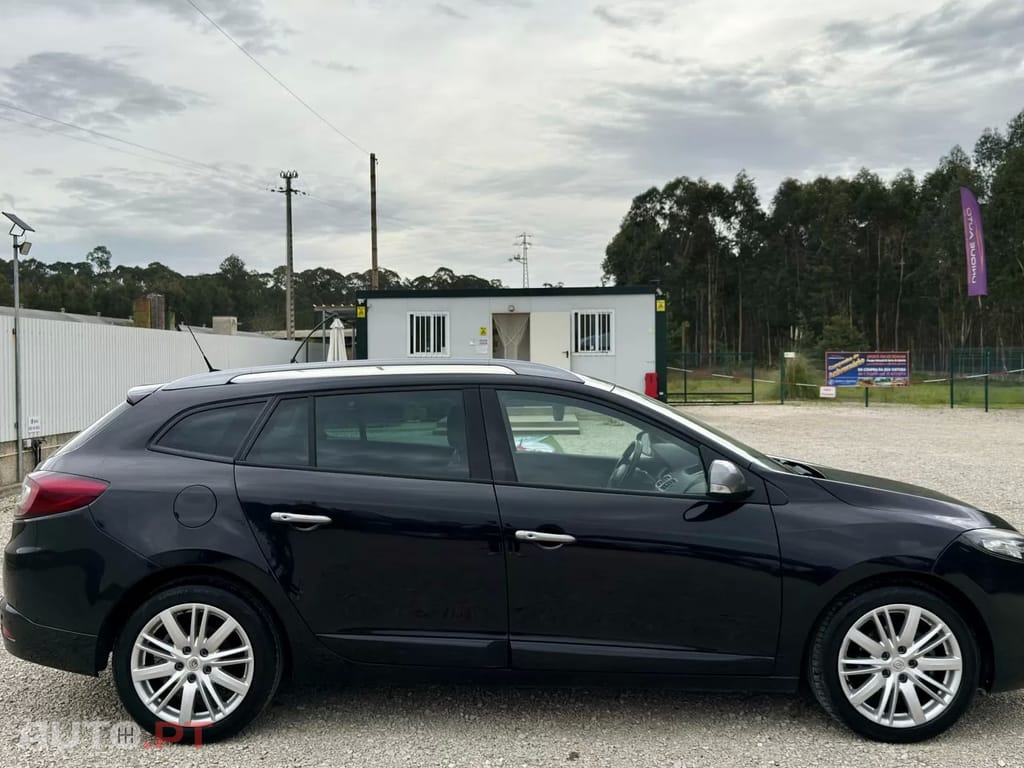 Renault Mégane Sport Tourer 1.5 dCi GT Line SS — fotografia 15