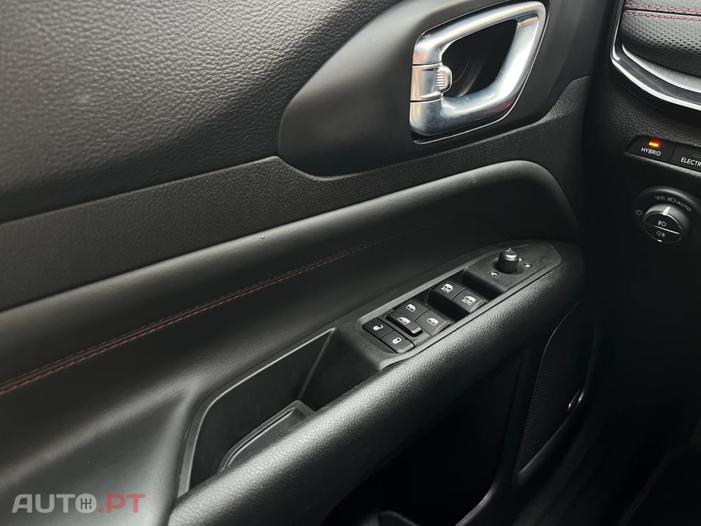 Jeep Compass 1.3 Híbrido  T4 Trailhawk AWD 