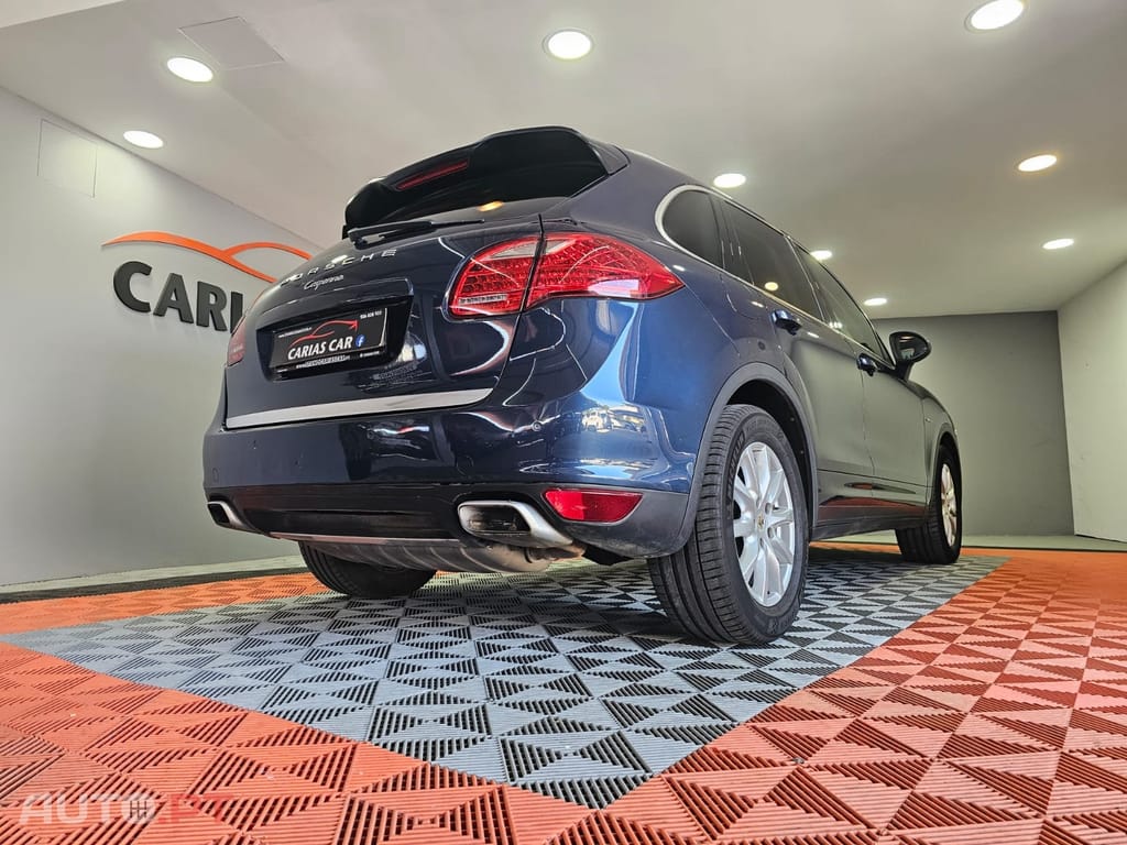 Porsche Cayenne Tiptronic