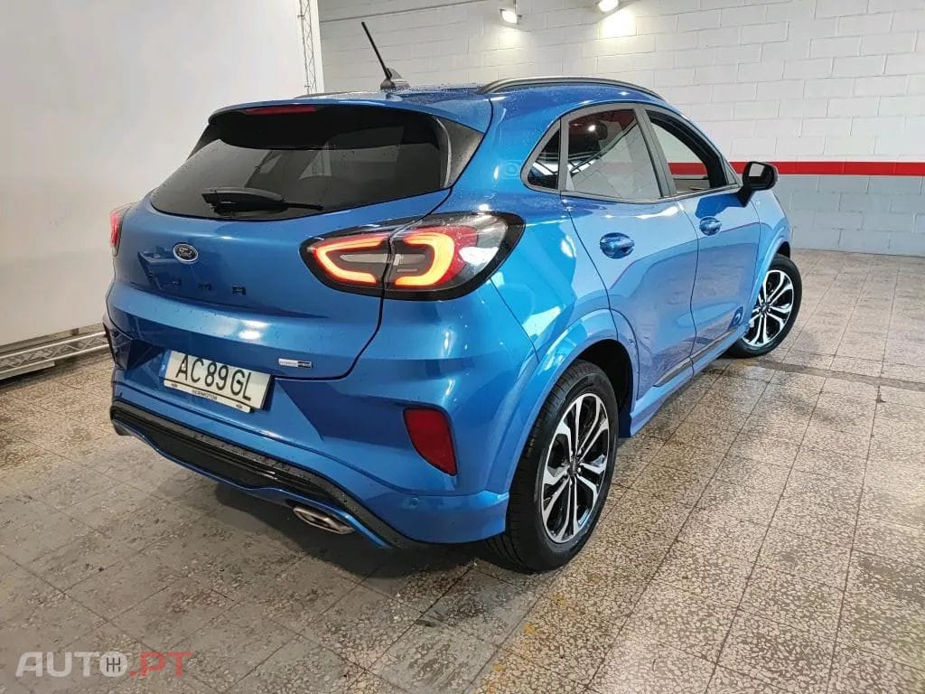 Ford Puma 1.0 EcoBoost MHEV ST-Line