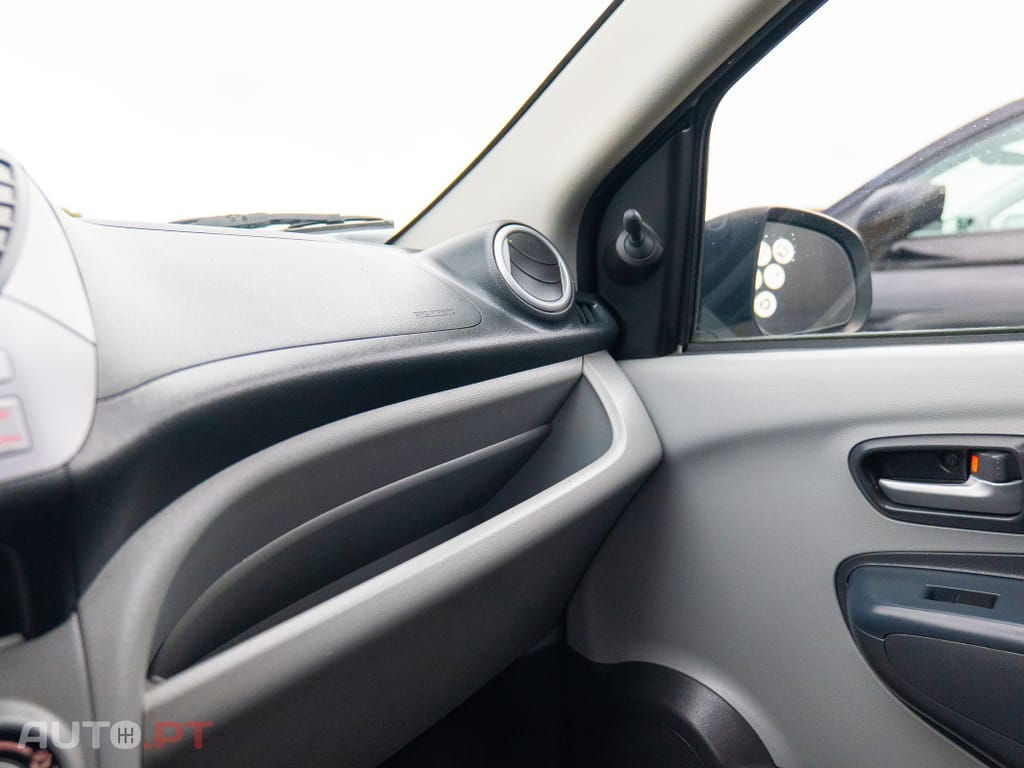 Nissan Pixo 1.0 Visia