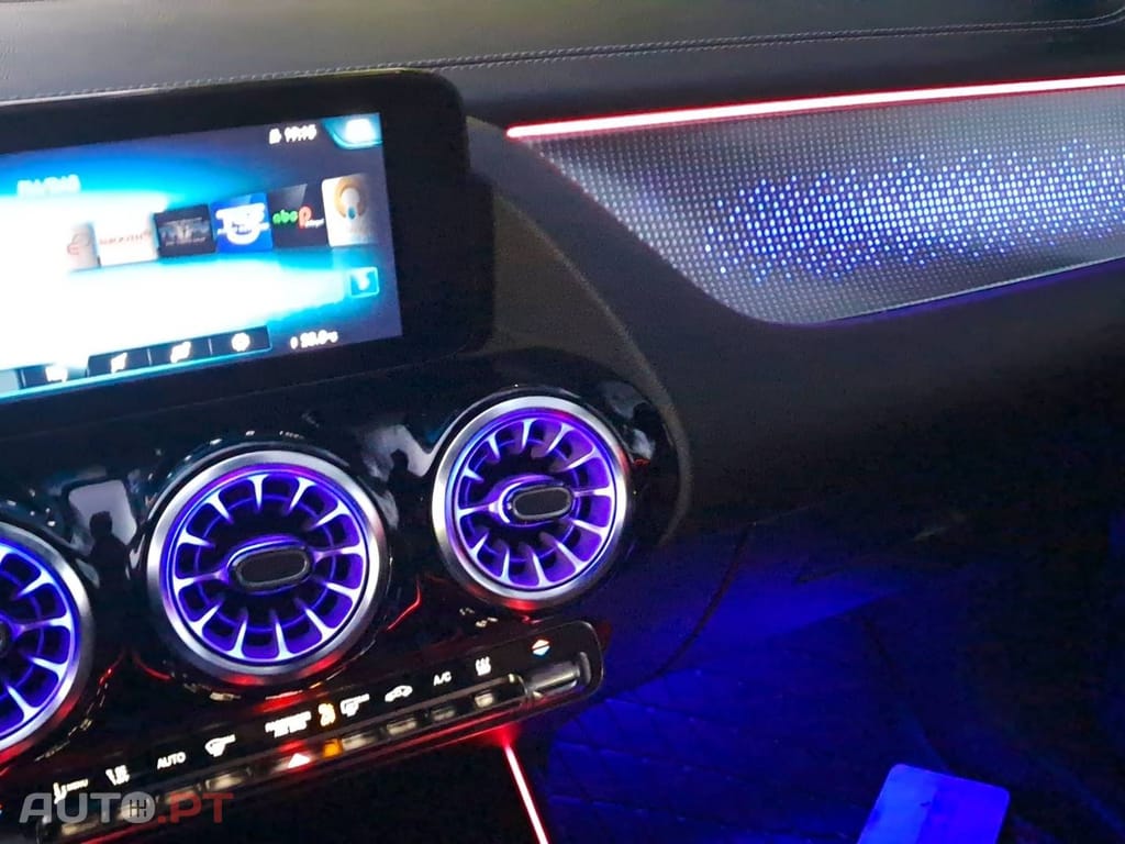 Mercedes-Benz EQA 250+ Premium