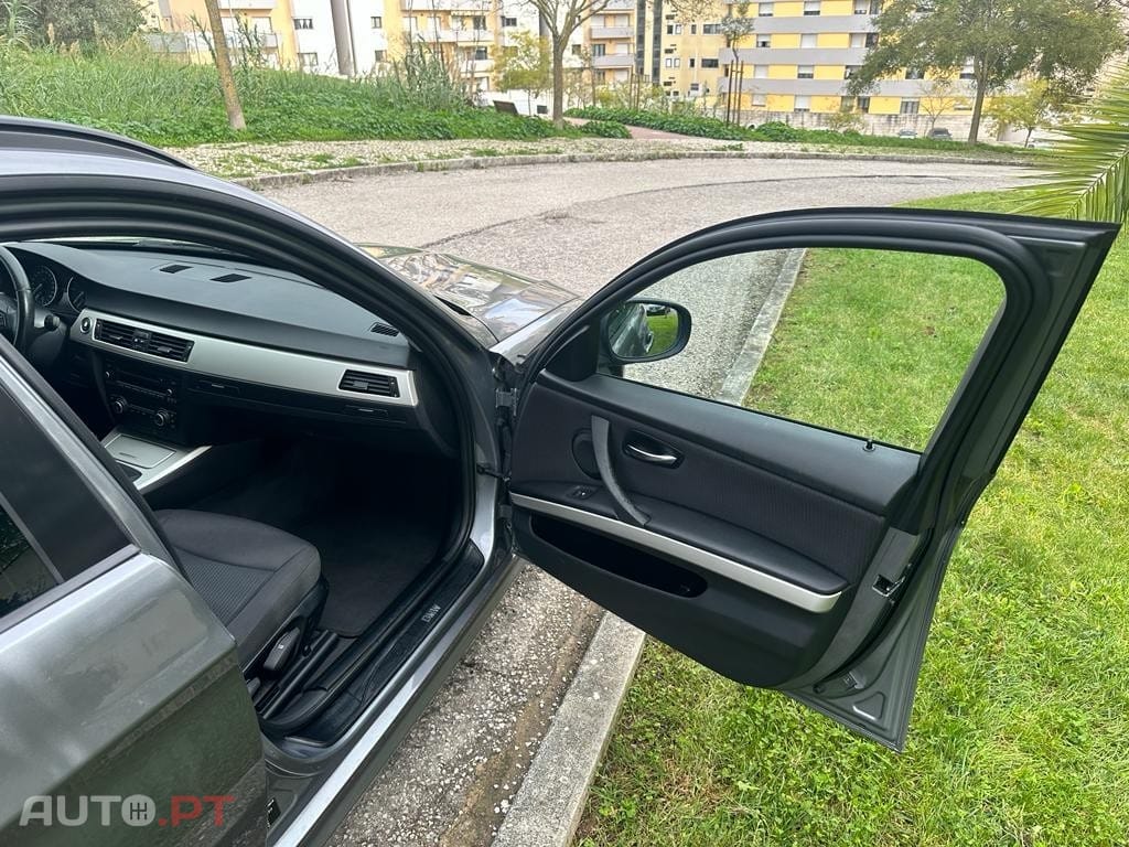 BMW 318 d Touring Line Sport