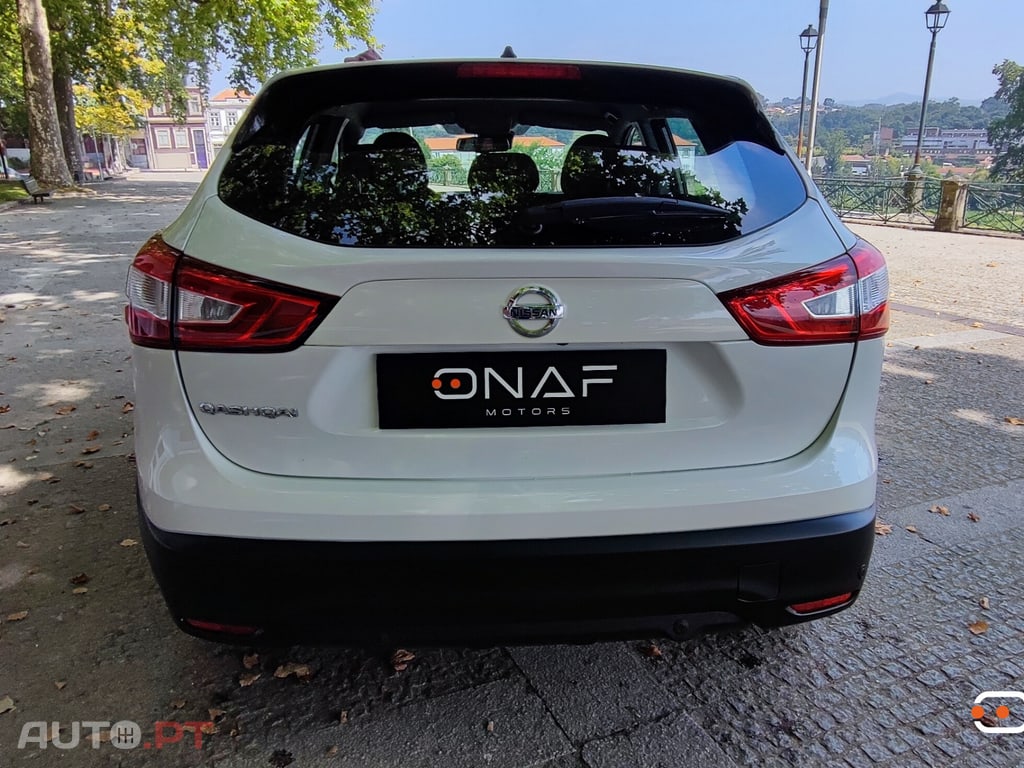 Nissan Qashqai 1.5 dCi N-Connecta 360