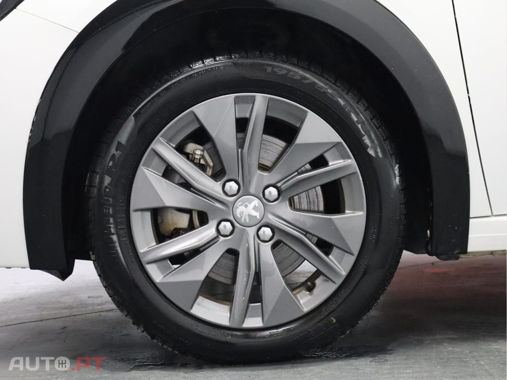 Peugeot 208 Active Business Versão Eléctrica