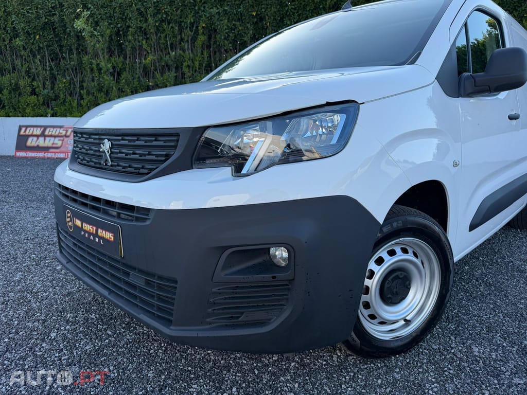 Peugeot Partner 1.5 BlueHDi Asphalt Standard