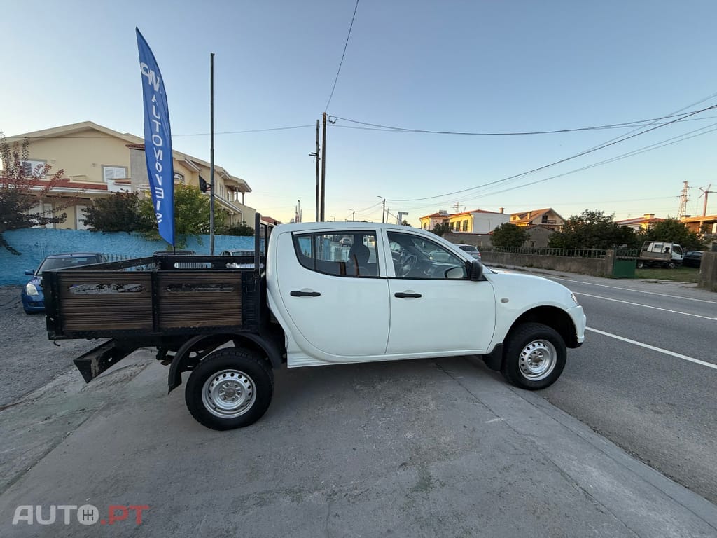 Mitsubishi L200 2.5 DI-D CD Intense 4WD