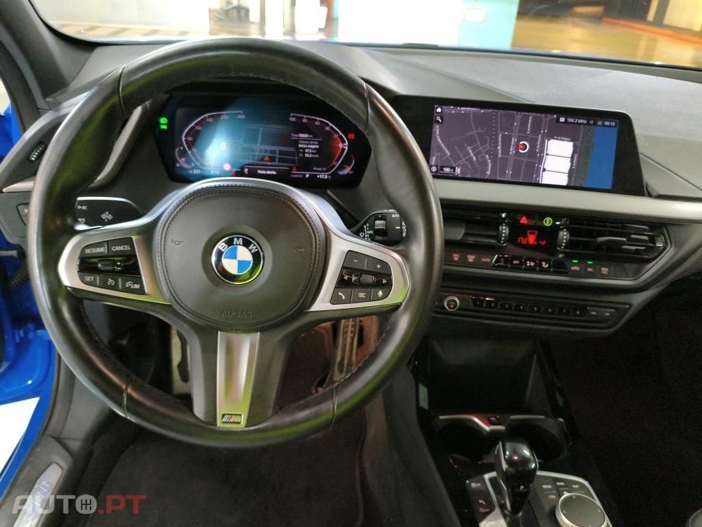 BMW 118 i Pack Desportivo M Auto
