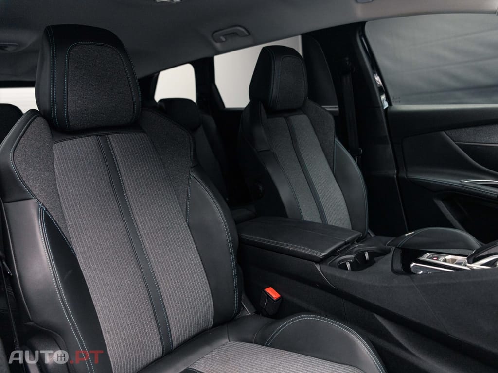 Peugeot 5008 1.5 BlueHDi Allure EAT8