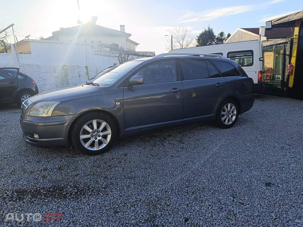 Toyota Avensis LB 2.0 D-4D Sol