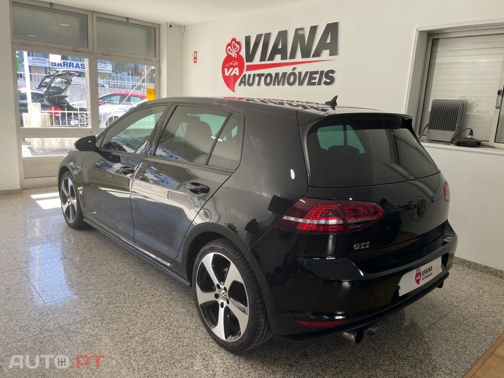 Volkswagen Golf 2.0 TSI GTI DSG
