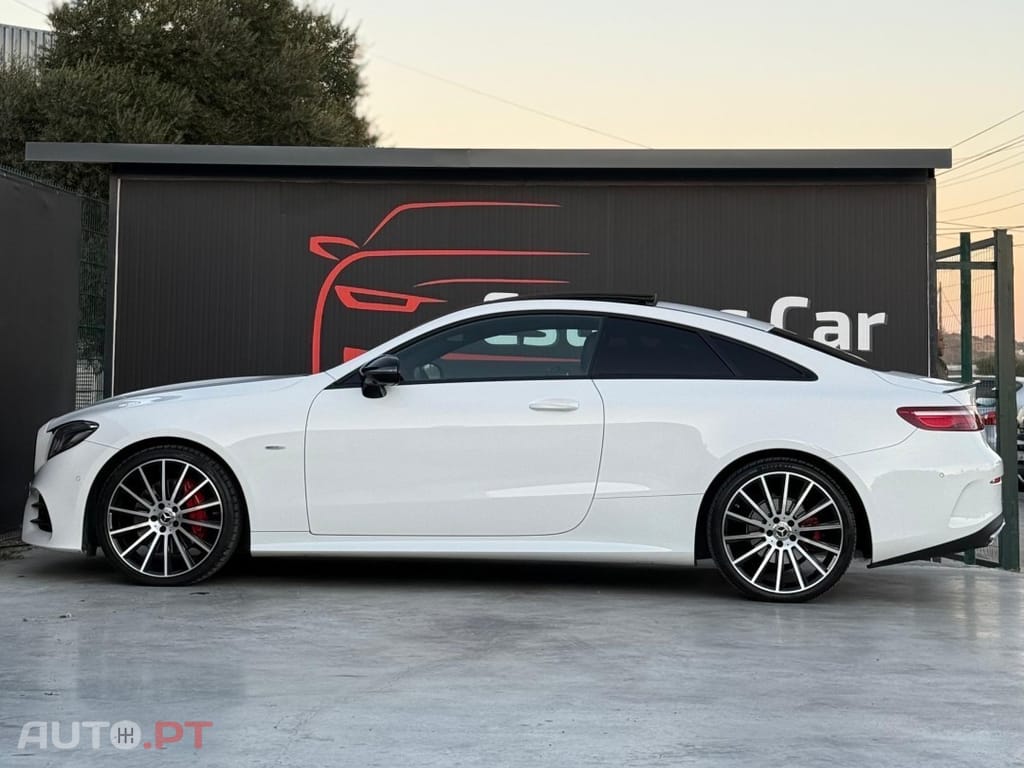 Mercedes-Benz E 220 AMG