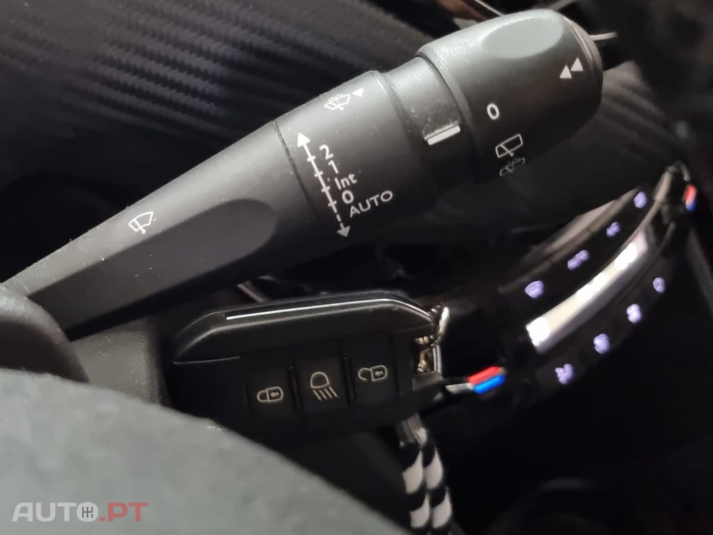 Peugeot 2008 1.6 e-HDi Allure