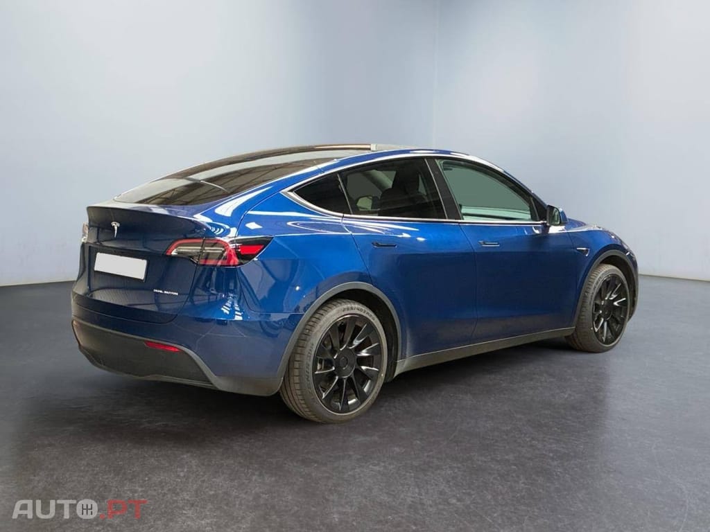 Tesla Model Y Long Range Dual Motor AWD
