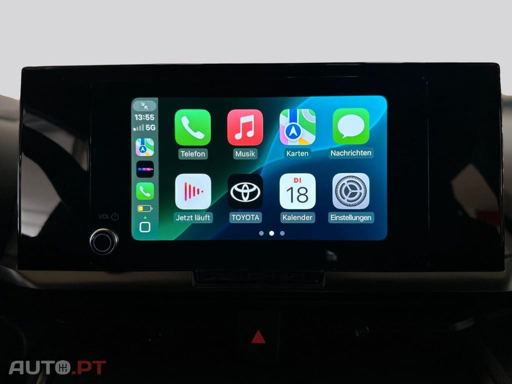 Toyota C-HR Hybrid Business I.V.A DEDUTIVEL 