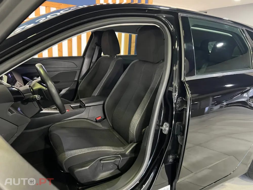Peugeot 308 SW 1.6 Hybrid Active Pack e-EAT8