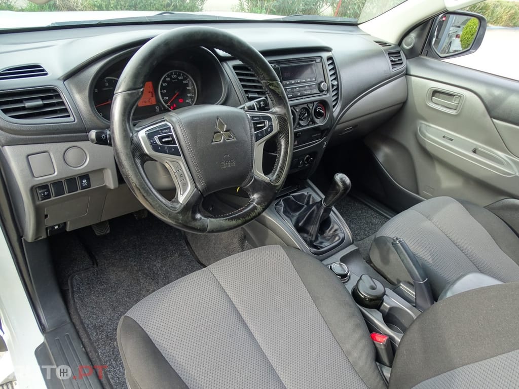 Mitsubishi L200 2.4 DI-D CD 4Kaizen Space Cab 3L 4WD