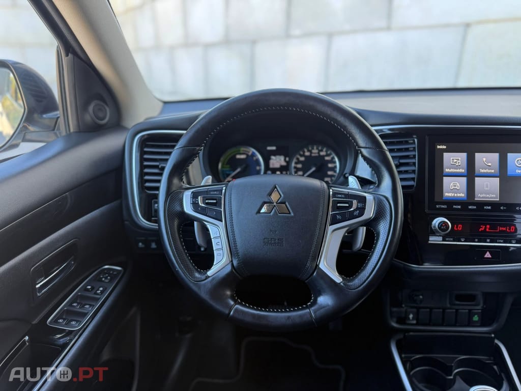 Mitsubishi Outlander PHEV intense