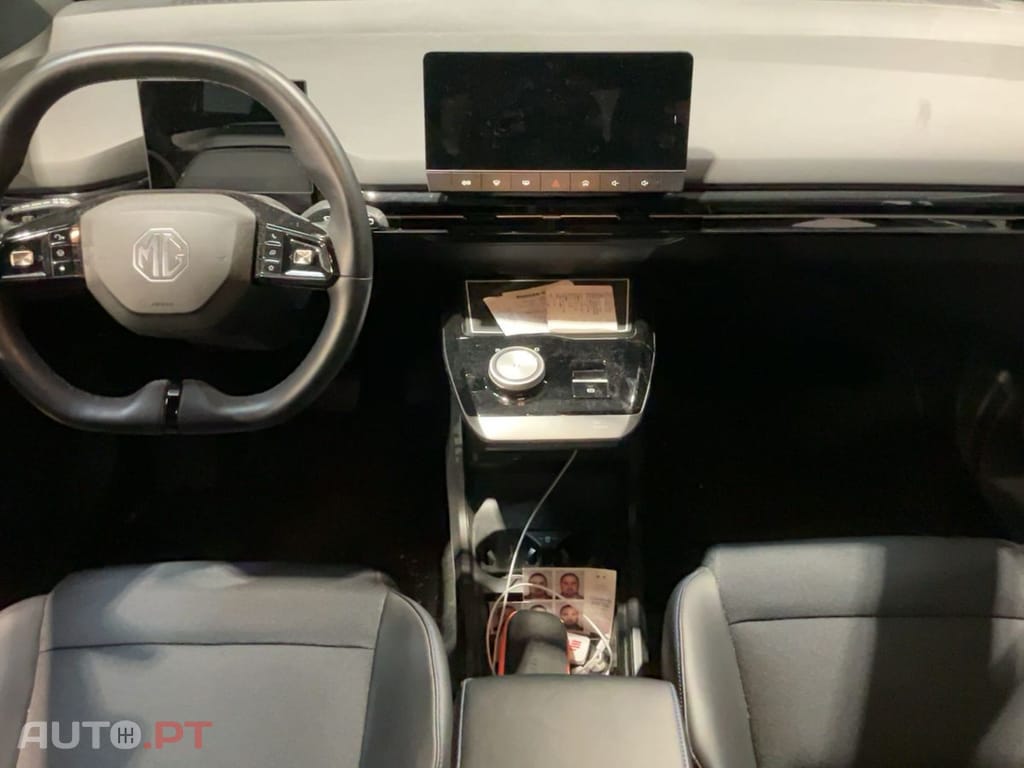 MG MG4 64 kWh Luxury