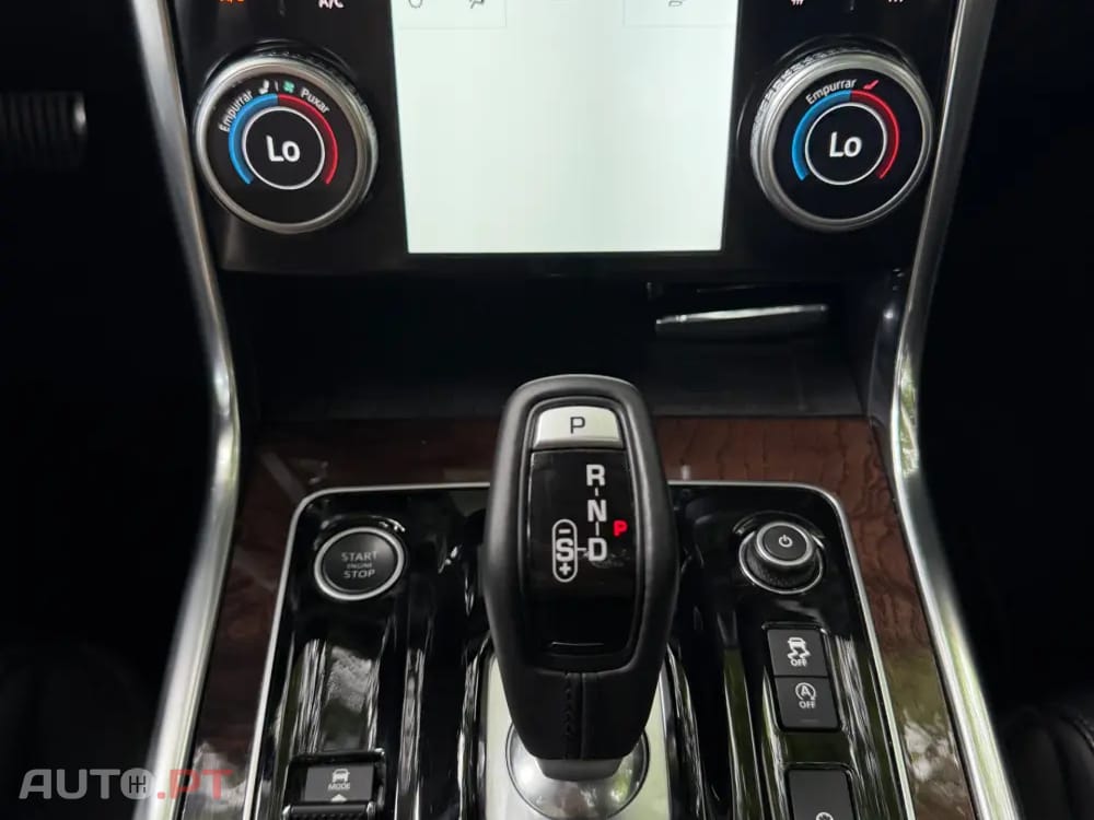 Jaguar XE 2.0 D R-Dynamic S
