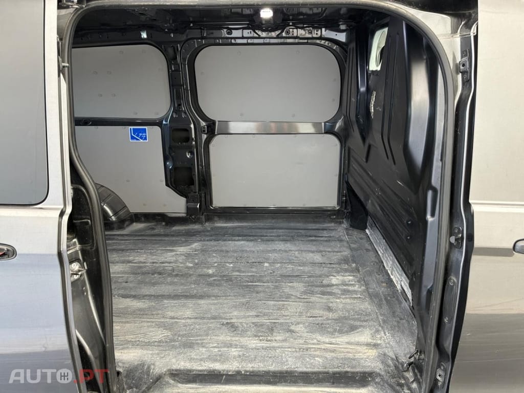 Ford Transit Custom 320 L2 2.0 EcoBlue Trail AWD Aut.