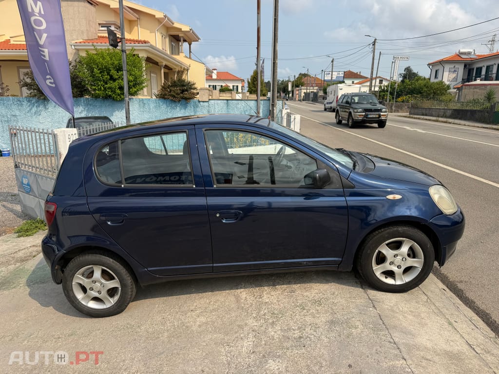 Toyota Yaris 1.0 Luna ABS
